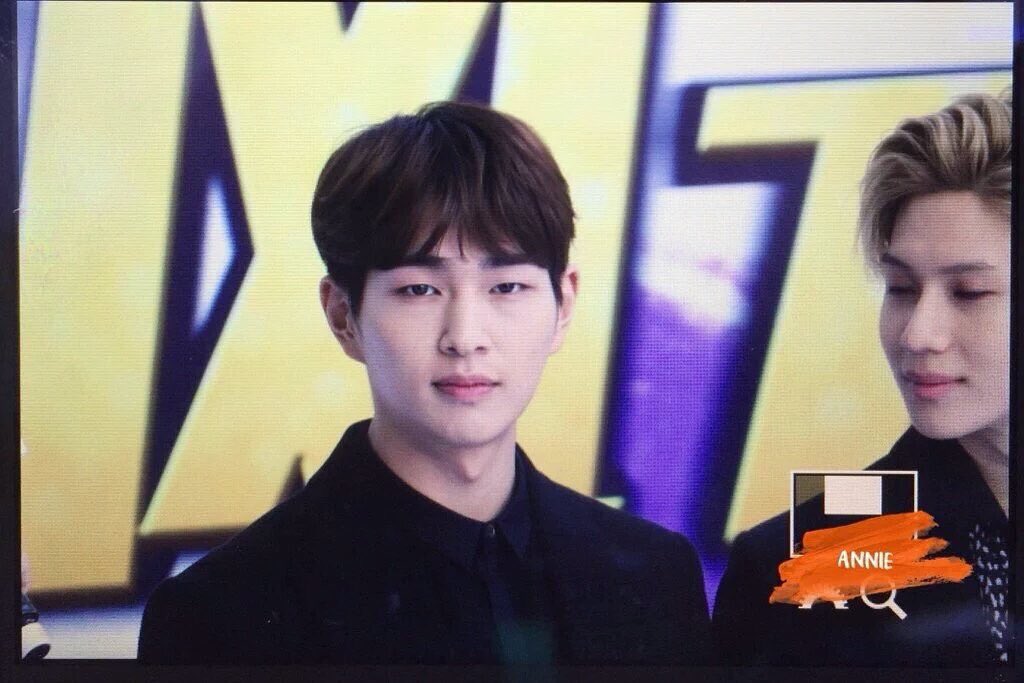 CenxBAsWQAAQvCQ.jpg:large