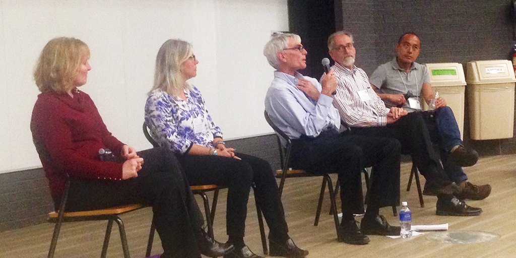 SchulichMedDent's tweet photo. "There's no way you can know everything. We all need help." Dr. Ian
MacLean on the value of health teams #IPEDay2016 https://t.co/9V3qSwDtWp
