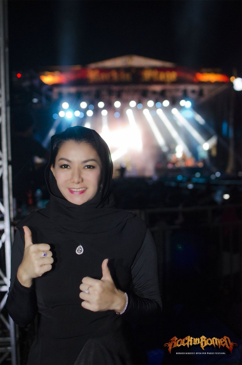 langkahkecilnet's tweet photo. 80ribu Penonton di @rockinborneo  2016 #kawanrita #ritawidyasari @ritawow_1973 
https://t.co/l5K7yGej3j https://t.co/zVhKN0noG9