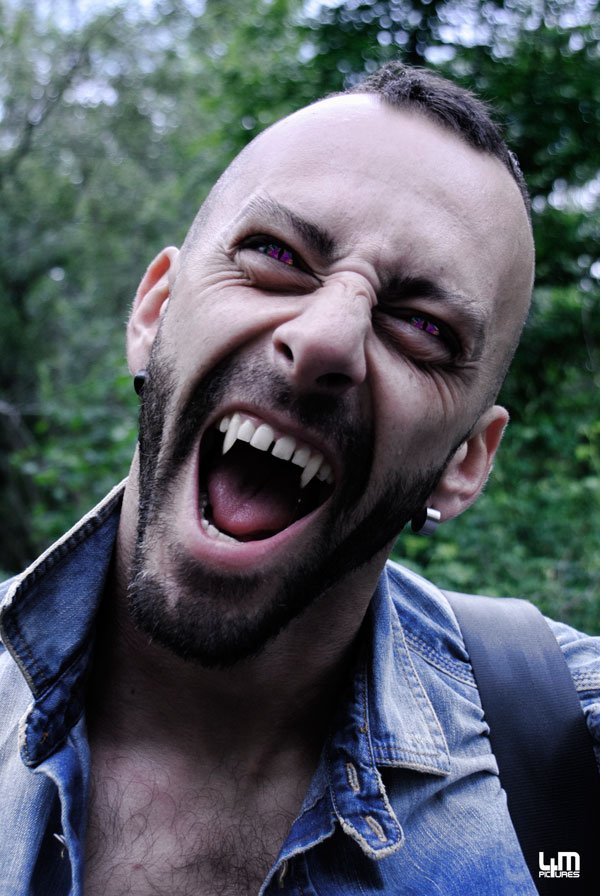 Actionmen_xxx's tweet photo. jocking with @AEPornActorXXX 
#4mpictures #vampires #VampireLegends https://t.co/GcF7DbMYoB