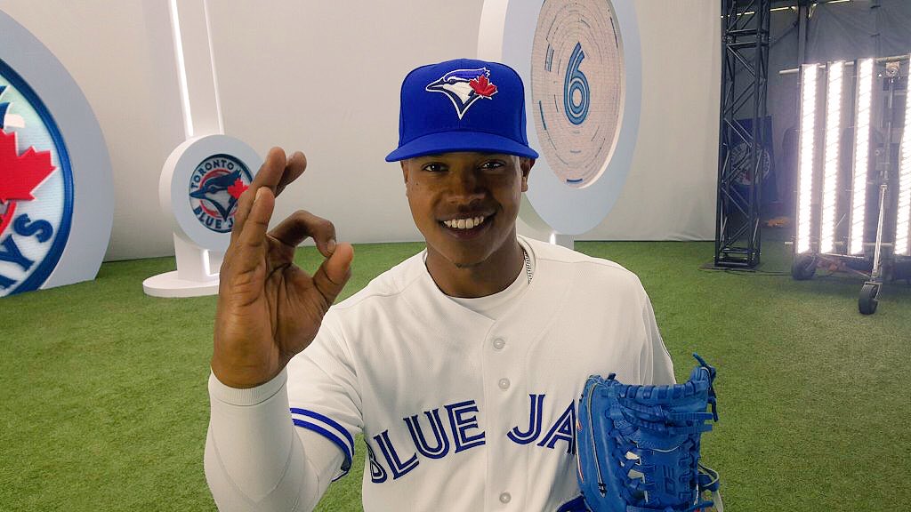 STR0's tweet photo. On the mound today. 6 days until take-off! #HDMH @BlueJays https://t.co/yfxAqD5s7d