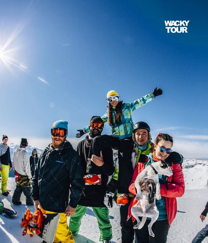 MontagneJadore's tweet photo. #laplagne #paradiski #friends #fun #sun #wackytour with Koja 🐶 ☀️❄️😎 by mileusnicj https://t.co/4kMDPx0SPi