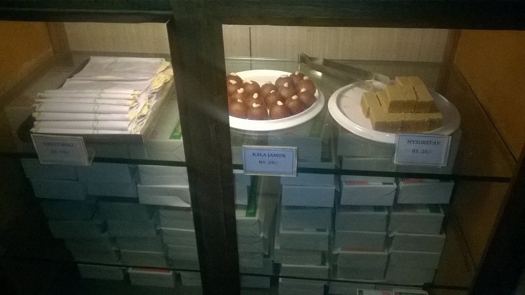 rucsb's tweet image. #Sarovaram #Foodie