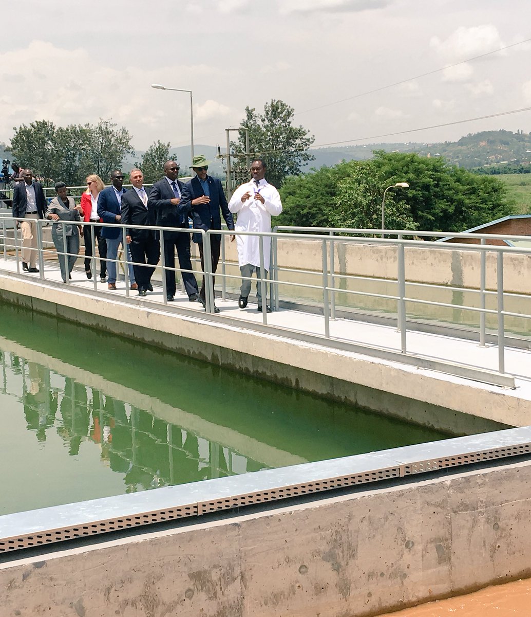 UrugwiroVillage's tweet photo. President #Kagame tours the Nzove Water Plant https://t.co/SSbm1UA7EP