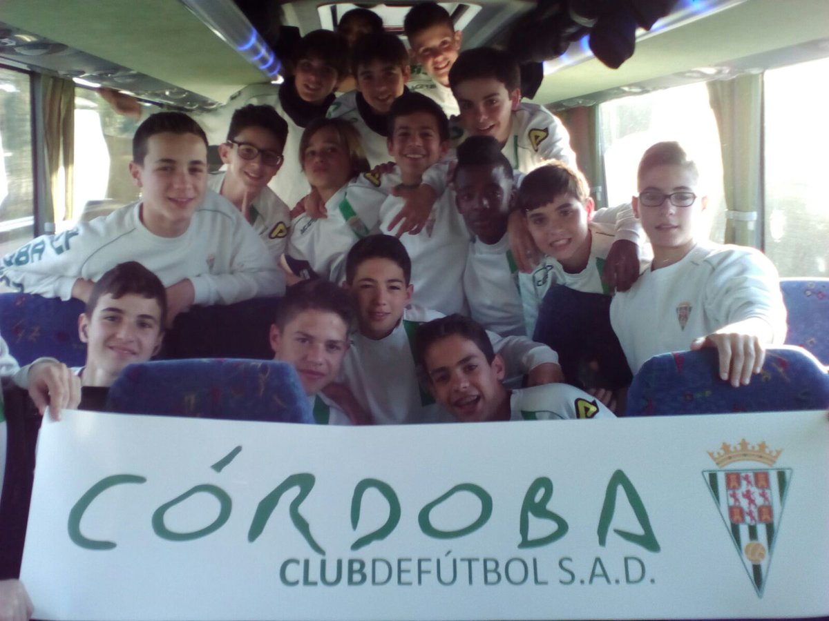 CordobaCF_ofi's tweet photo. Experiencia inolvidable para nuestro Infantil B 👉 https://t.co/G2n46EU3u6 ¡Grandes! #FábricadeTalentoCCF https://t.co/3oDvQDnO15