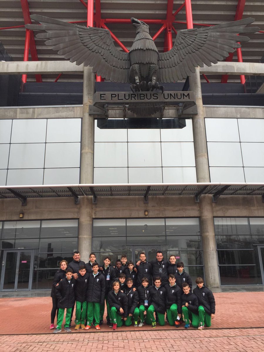 CordobaCF_ofi's tweet photo. Experiencia inolvidable para nuestro Infantil B 👉 https://t.co/G2n46EU3u6 ¡Grandes! #FábricadeTalentoCCF https://t.co/3oDvQDnO15