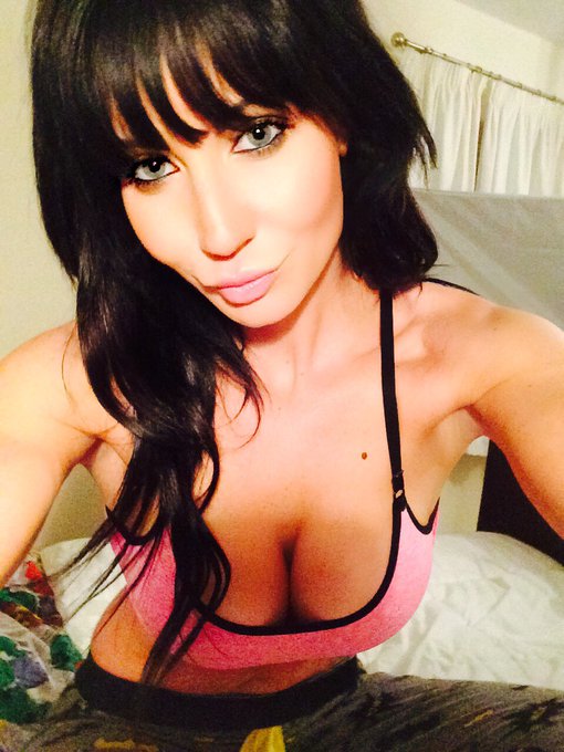 ❤️ https://t.co/aIGj0fXljC ❤️ #BankHolidaywank 😈 https://t.co/Wu0SRq3aGN<a href="/tag/bankholidaywank"class="tags">#BankHolidaywank</a>