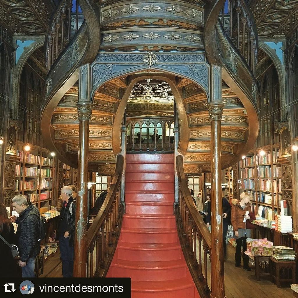 EmmaCalin's tweet photo. #Repost @vincentdesmonts with @repostapp.
・・・
Amazing bookstores of the world. Livraria Le… https://t.co/tVx4q9uwZB https://t.co/qYPd3vPmRt