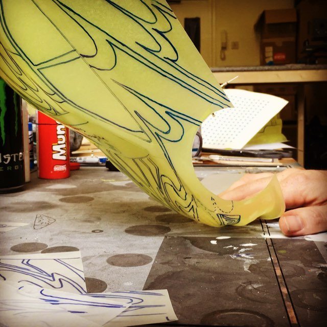 LifeAtWarpSpeed's tweet image. #timelapse of some #knifework on a #touringcar #design ...probably around 20mins work ther… ift.tt/1SqkpJ2