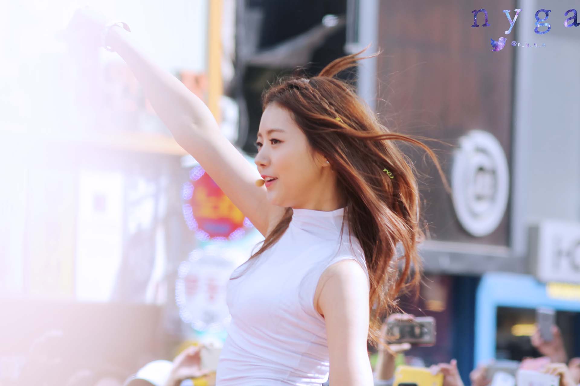 CeoPWGhWwAAkM1x.jpg:orig