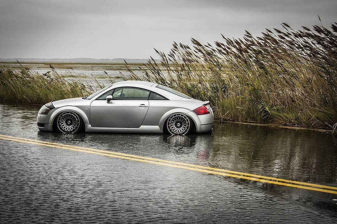 westscene's tweet photo. Audi TT
#westscene #westscene2k16 #audi #tt #slammed #stance #low #lowlife #lifestyle #wheels #rain #winter https://t.co/fTKJSGrhsL