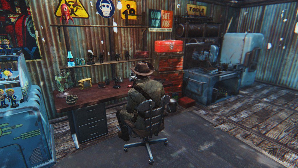 y_nakajima_'s tweet image. 旅から戻るとプレストン・ガービーが勝手に部屋でくつろいでることがある
リアルに多少腹が立つ
#Fallout4 #Automatron