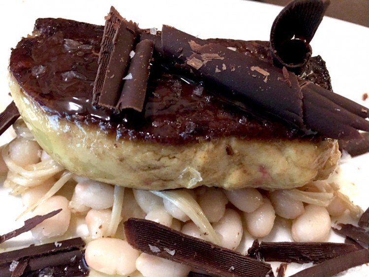 ExquisitsCat's tweet photo. Obse: único sitio donde comer Foie con Alubias de Santa Pau y chocolate. En el mismo plato. https://t.co/0hDKHjAqFc https://t.co/Nd4Yq6nb4d