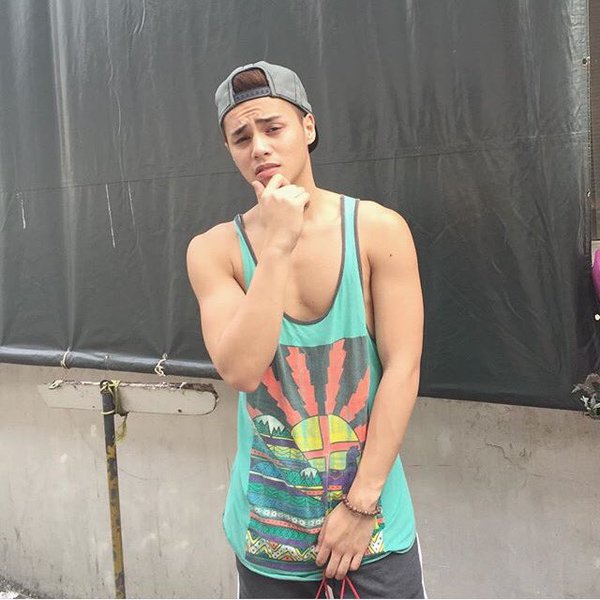 KapamilyaV's tweet photo. MagayonFestival WithRONNIE https://t.co/o6NGqwtPze