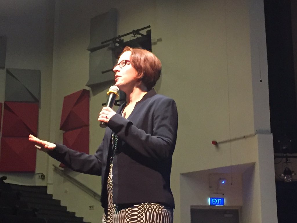 conejason's tweet photo. Excited to have @DevorahHeitner speaking with our parents @SAmericanSchool on Raising Digital Natives https://t.co/1zFLh8CSNH
