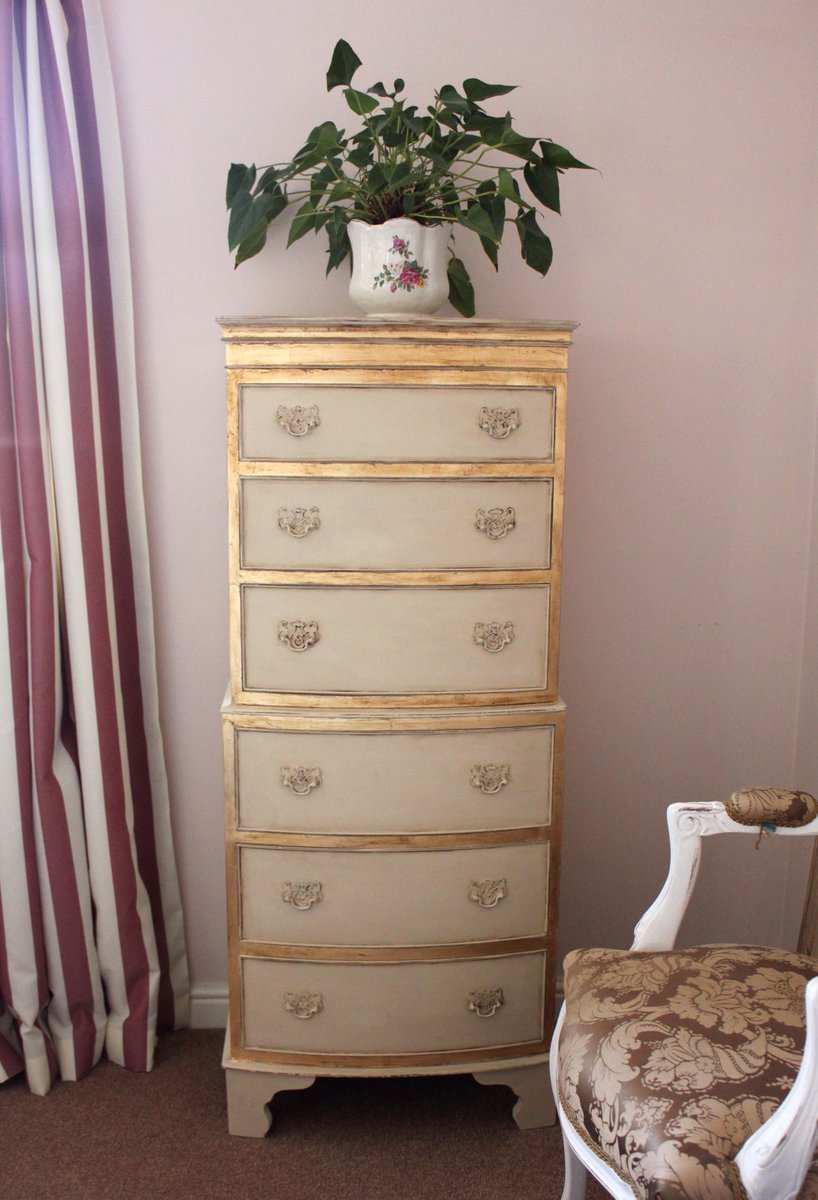 Chest of drawers in #anniesloan #oldochre #goldleaf #vintagefurniture #paintedfurniture