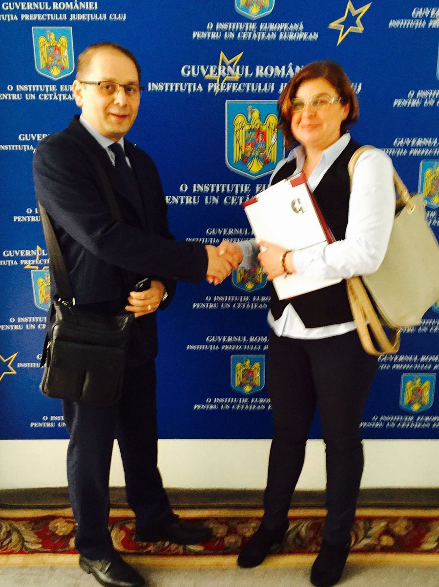 InHospitalarias's tweet photo. IH de Rumanía se reúne en la prefectura de Cluj para la prospección de mercado, buscando futuras inversiones :) https://t.co/SIDKGXGFat