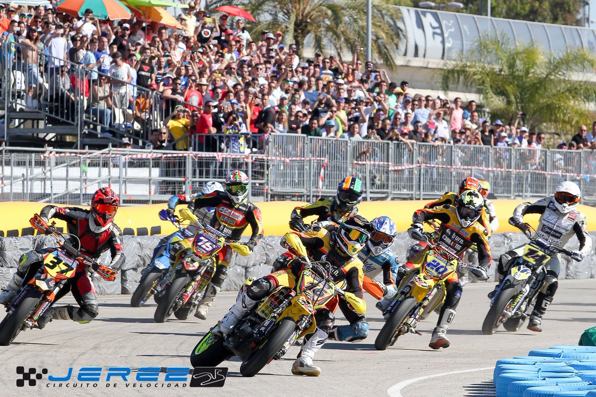 circuitodejerez's tweet photo. Recordad 2 y 3 abril / parking exterior del Circuito, Cto.Mundo FIM Supermoto. Entrada 10 €-niños hasta 14 a gratis https://t.co/Yx7cVKZTR1