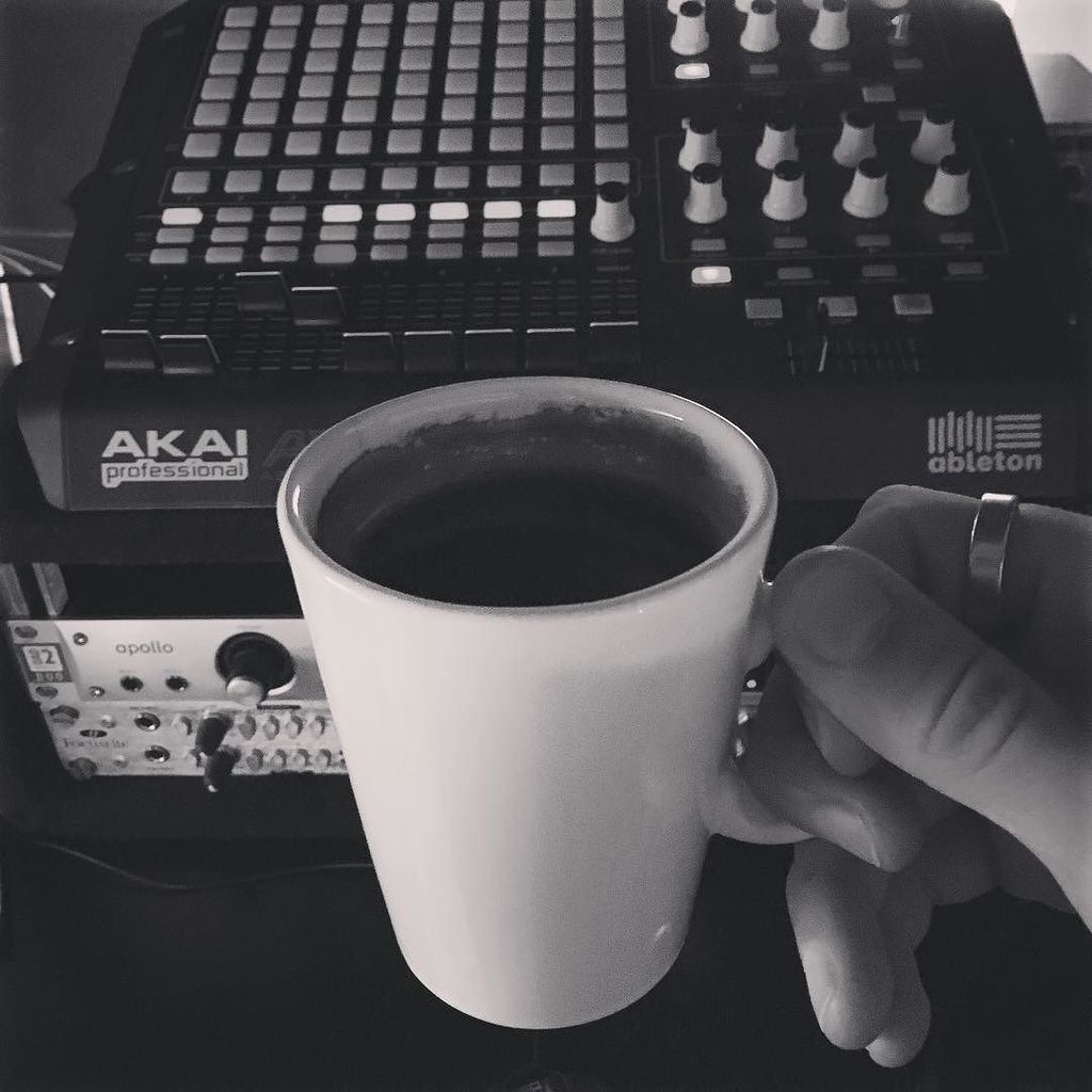 It's gig time again. On the 30/03/16 we will play at <a href="/flucvienna/">flucvienna</a> with @pablonouvelle. Brin… ift.tt/1SgwsWI