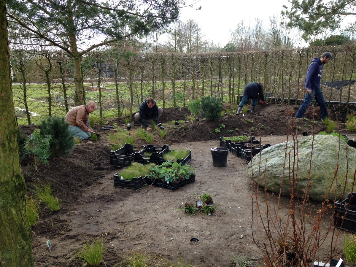 Op zoek naar de tuinman... De zon schijnt! <a href="/Appeltern/">Bloemenpark Appeltern</a>