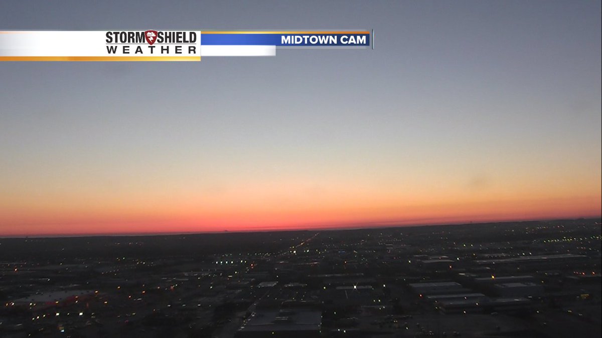 KJRHweather's tweet photo. Happy Monday! It's a beautiful start to a gorgeous day! Highs in the low 70's today with light winds! #okwx @KJRH2HD https://t.co/5sjBRPLDcR
