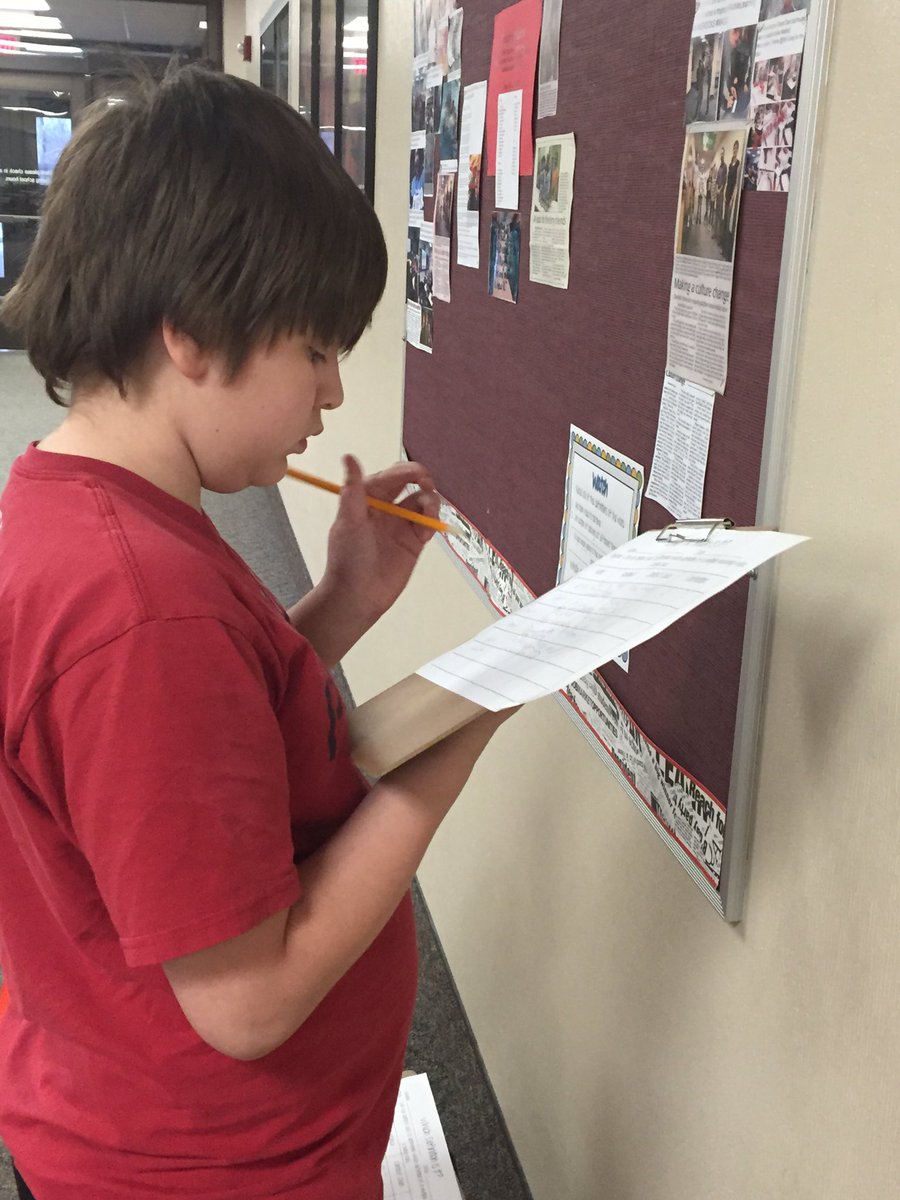 LeitnerChelsea's tweet photo. Morning scavenger hunt. We are finding context clues. #BHMSD #CelebrateMonday https://t.co/BHCSZsFAhL