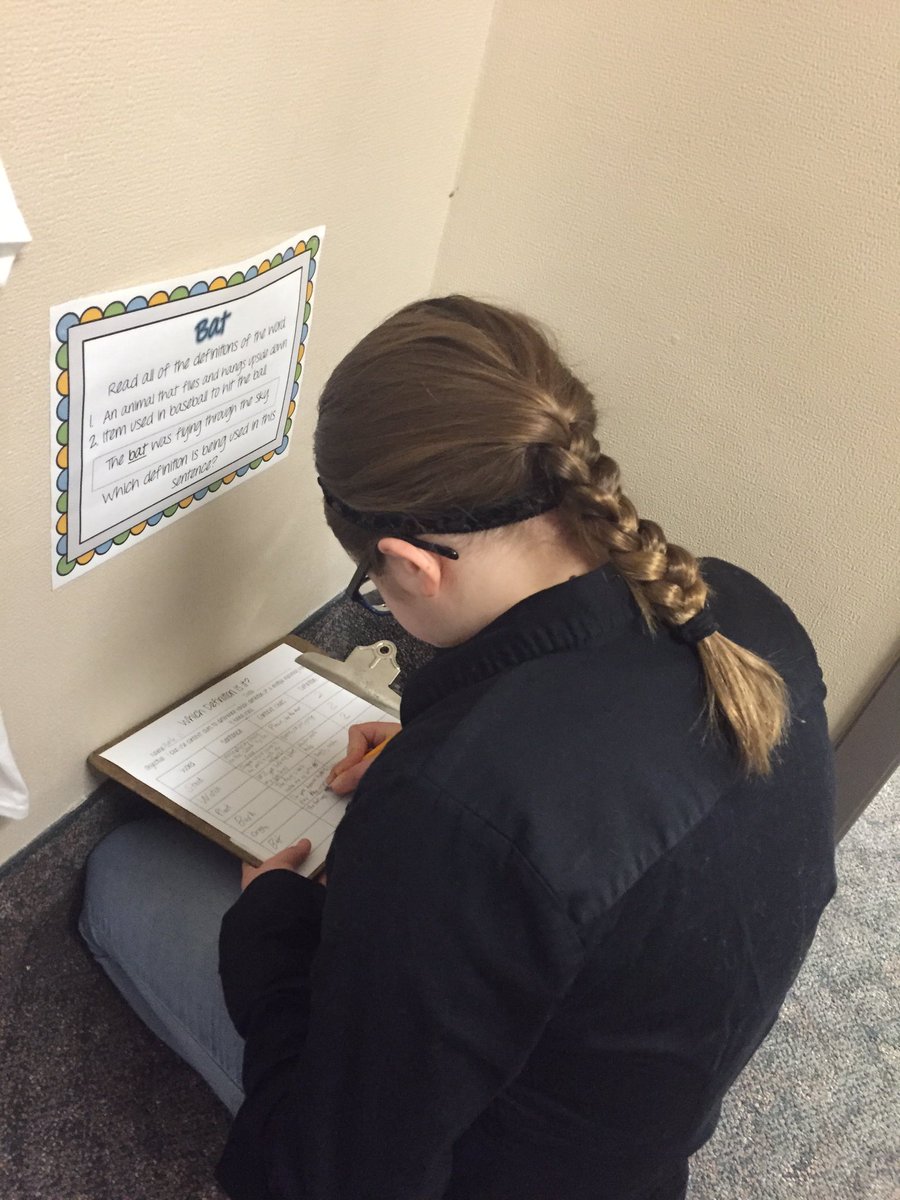 LeitnerChelsea's tweet photo. Morning scavenger hunt. We are finding context clues. #BHMSD #CelebrateMonday https://t.co/BHCSZsFAhL