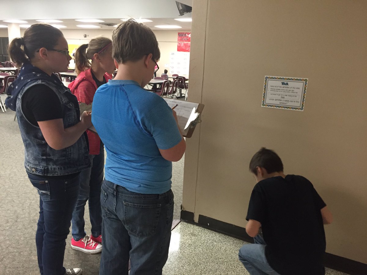 LeitnerChelsea's tweet photo. Morning scavenger hunt. We are finding context clues. #BHMSD #CelebrateMonday https://t.co/BHCSZsFAhL