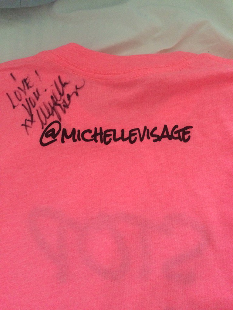 rbrtgddrd's tweet photo. Thanks for the signed tshirt @michellevisage I can't wait for @RuPaulBOTS in Cardiff tonight! https://t.co/ot26md7k4f