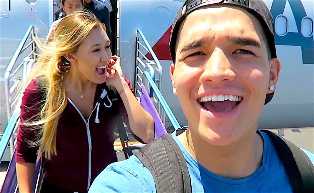 AlexWassabi's tweet photo. newnew vlog is out! 

"Laurex Hawaiian Birthday Adventure!" 🌴🎉🎂☀️
https://t.co/zXHvI1RQtJ 
(RT for my birthday! 👍🏼) https://t.co/GHC4siYzq8