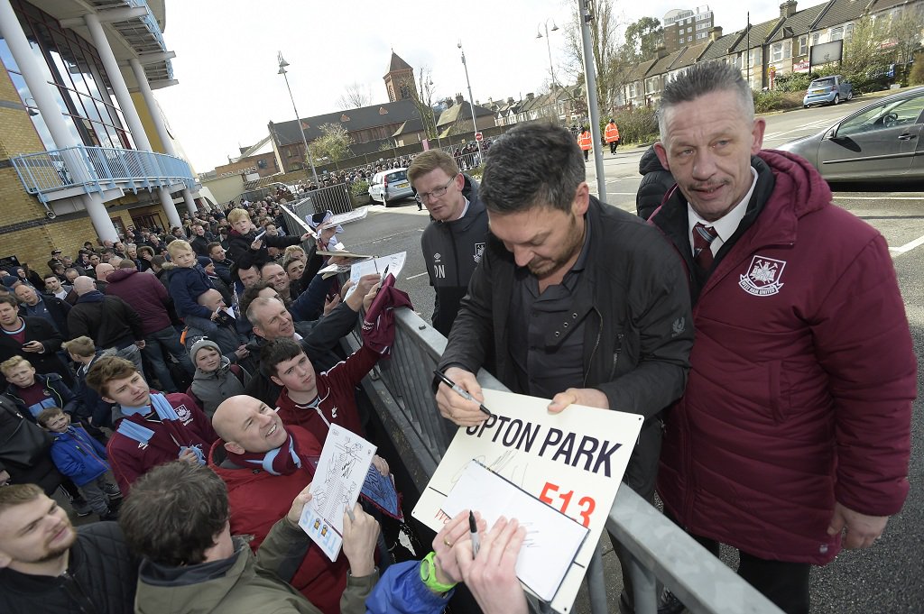 West Ham United tweet media