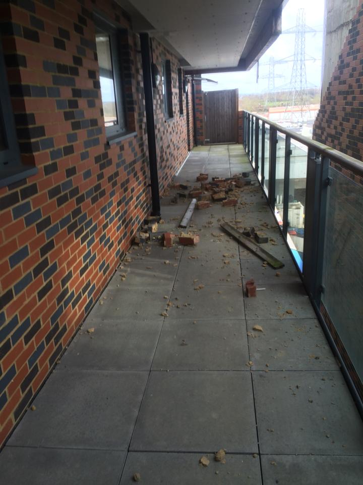 Kent_999s's tweet image. CRAYFORD: A wall at newly built flats at Townhall Square off Crayford Road was blown down by the wind this morning.
