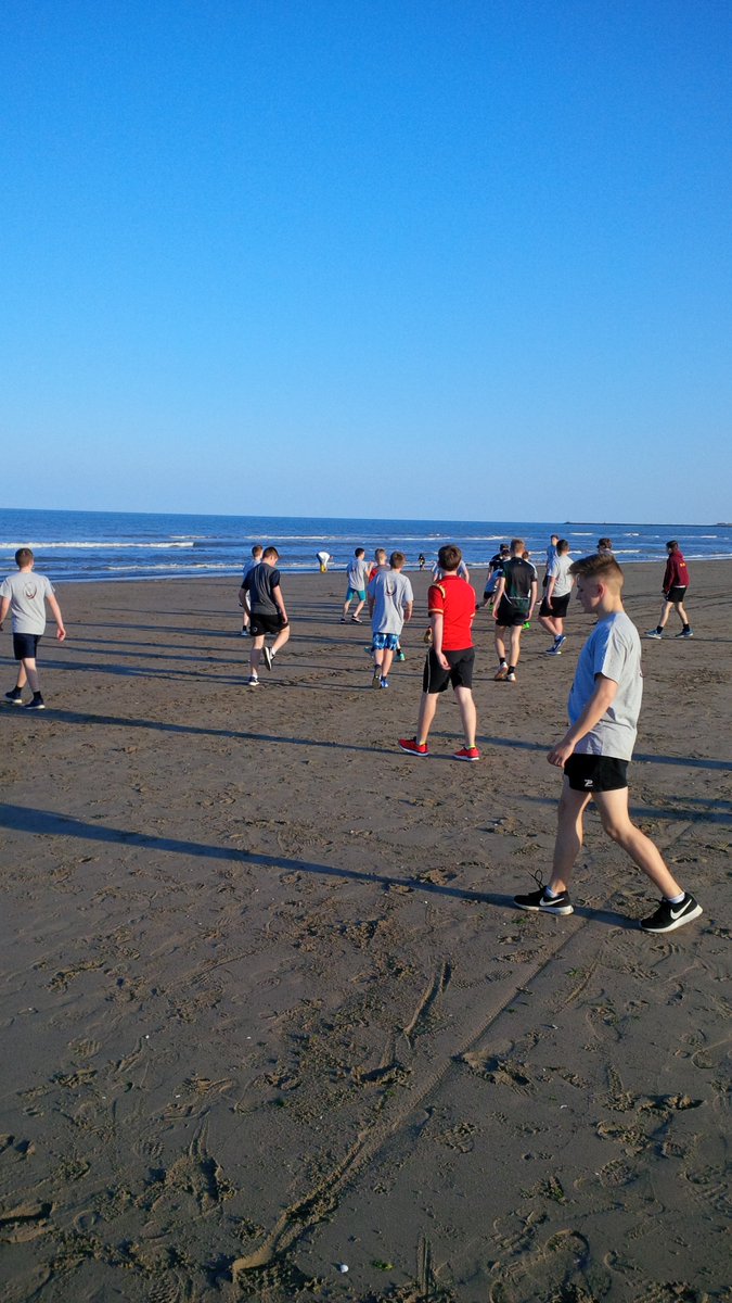 Daihiggs's tweet image. Great beach session #rgcsouthitaly bit late sending #phoneissues