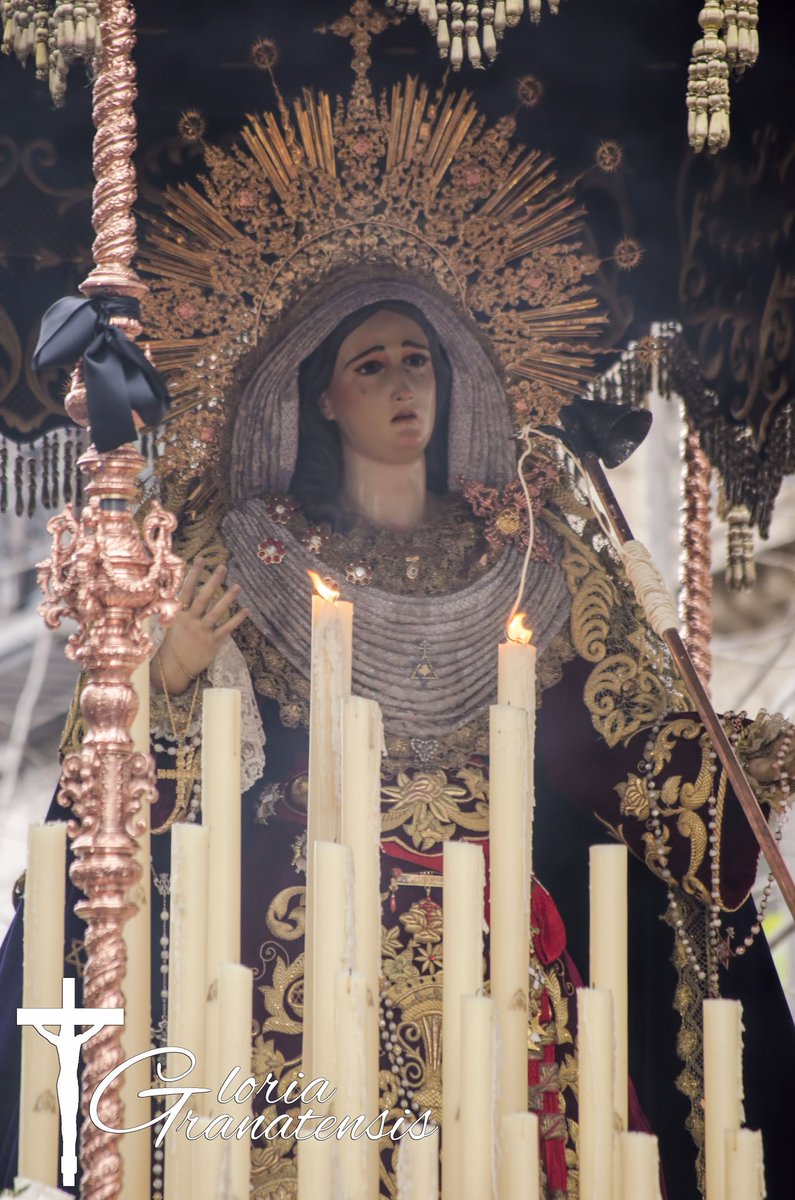GGranatensis's tweet photo. #MiercolesSanto, oh la Saeta al cantar al Cristo de los Gitanos @GJ_GITANOSGR #semanasantagr https://t.co/0cz81kIb4s