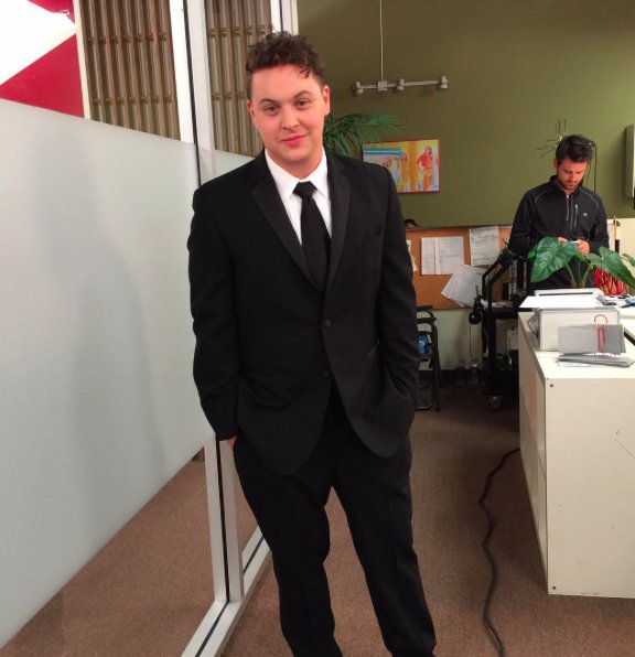 ceeman8263's tweet photo. Looking dapper....on a Monday 😉 #Hashtaggers #Repost @Hashtaggers https://t.co/7AWZTLNOIx