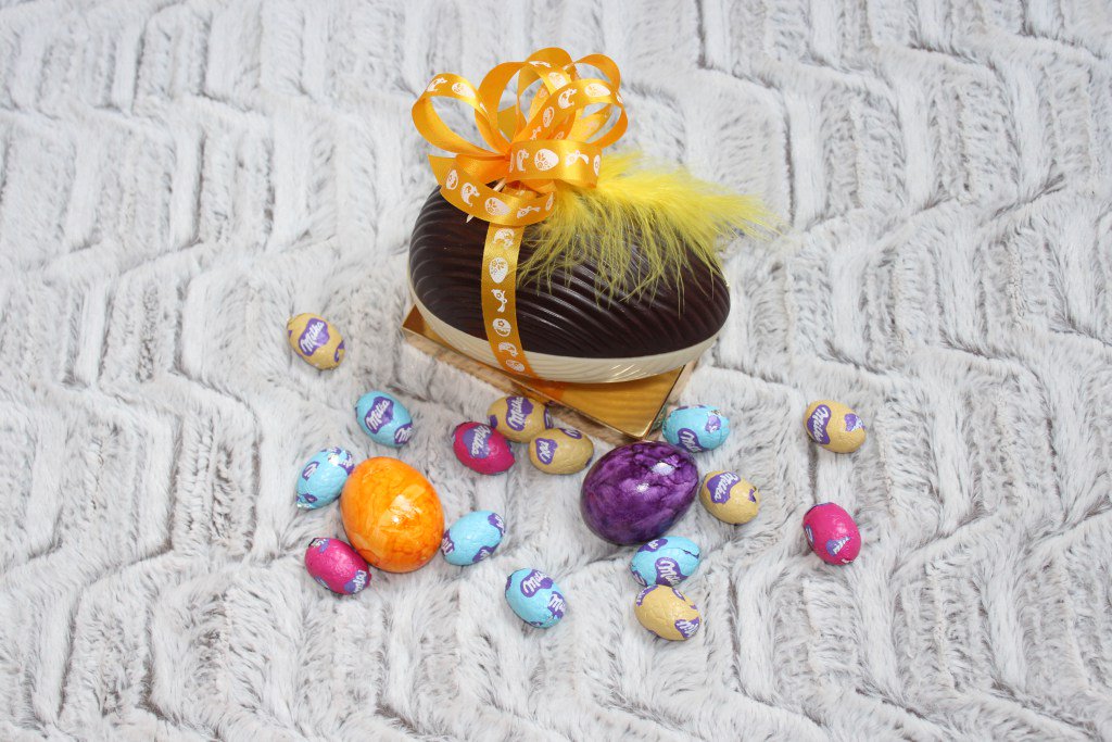 ByGlamAlex's tweet photo. Joyeuses Pâques ! https://t.co/yQPLf1EF1r https://t.co/SwSZskhEFf