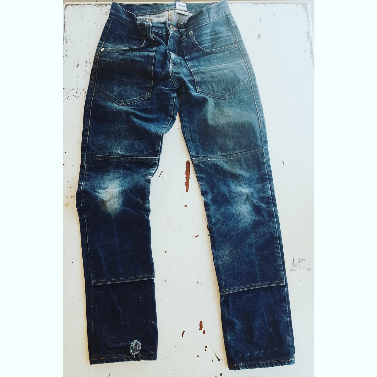 gamine_co's tweet photo. Monday motivation/mending Monday...early fades from the brilliant metal caster, @BoroughFurnace. #workworn https://t.co/Yu0VRL3blu