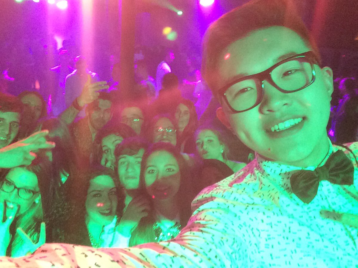_HanGH16_'s tweet photo. Gracias por venir a @DiscotecaQue Aritz estaba xq se puso malito, pero vamos a volver, más y mejor claro :) https://t.co/TV7owxTzF8