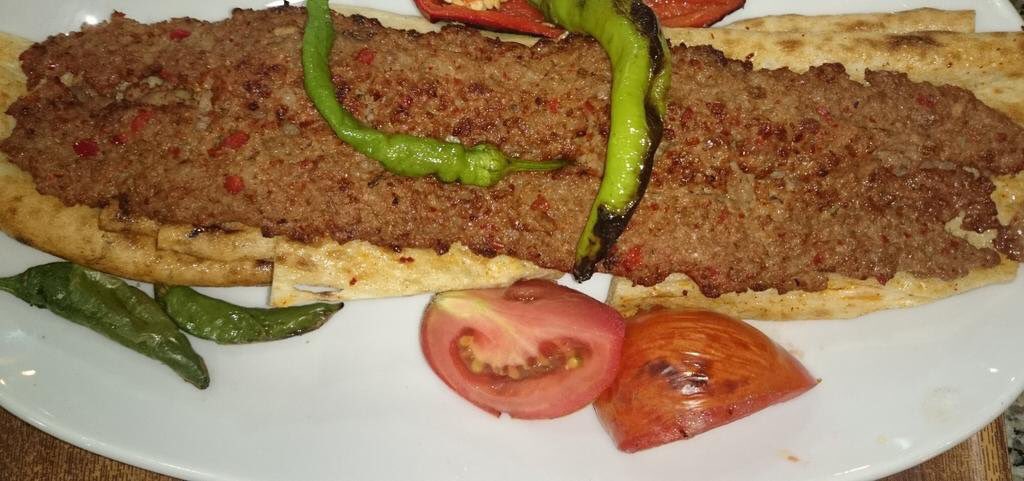 KebapBeyzade's tweet photo. İlk olarak mangalı öğretelim onlara sonrada yemesini:) #AdanayıAvrupayaİteliyoruk https://t.co/ErqizqJxZE