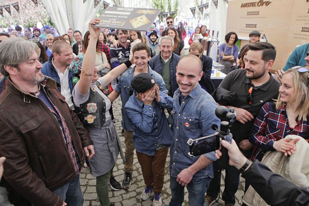 Butifarra al volante lne.es/gijon/2016/03/… via <a href="/lanuevaespana/">La Nueva España</a>