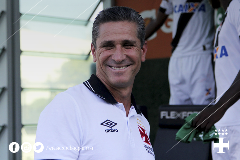VascodaGama's tweet photo. "A invencibilidade não me fascina.O que me fascina é estar em primeiro" - Jorginho. Confira: https://t.co/MLbmdt4zDH https://t.co/CVNLRgHlbS