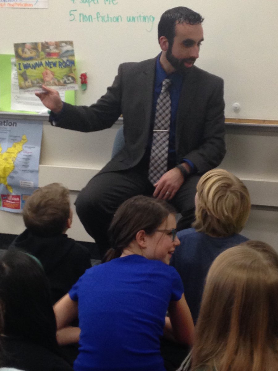 MrsCarlson_45's tweet photo. Mystery Reader! Thank you @Jyouanes_ADDAMS!! #AddamsLearners #MarchIsReadingMonth https://t.co/QJRNMji5ei