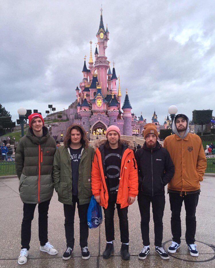 wstrband's tweet photo. Spent today in the happiest place on earth! Tour with @NeckDeepUK &amp; @creepercultuk starts tomorrow! https://t.co/hWQa8qmzuB