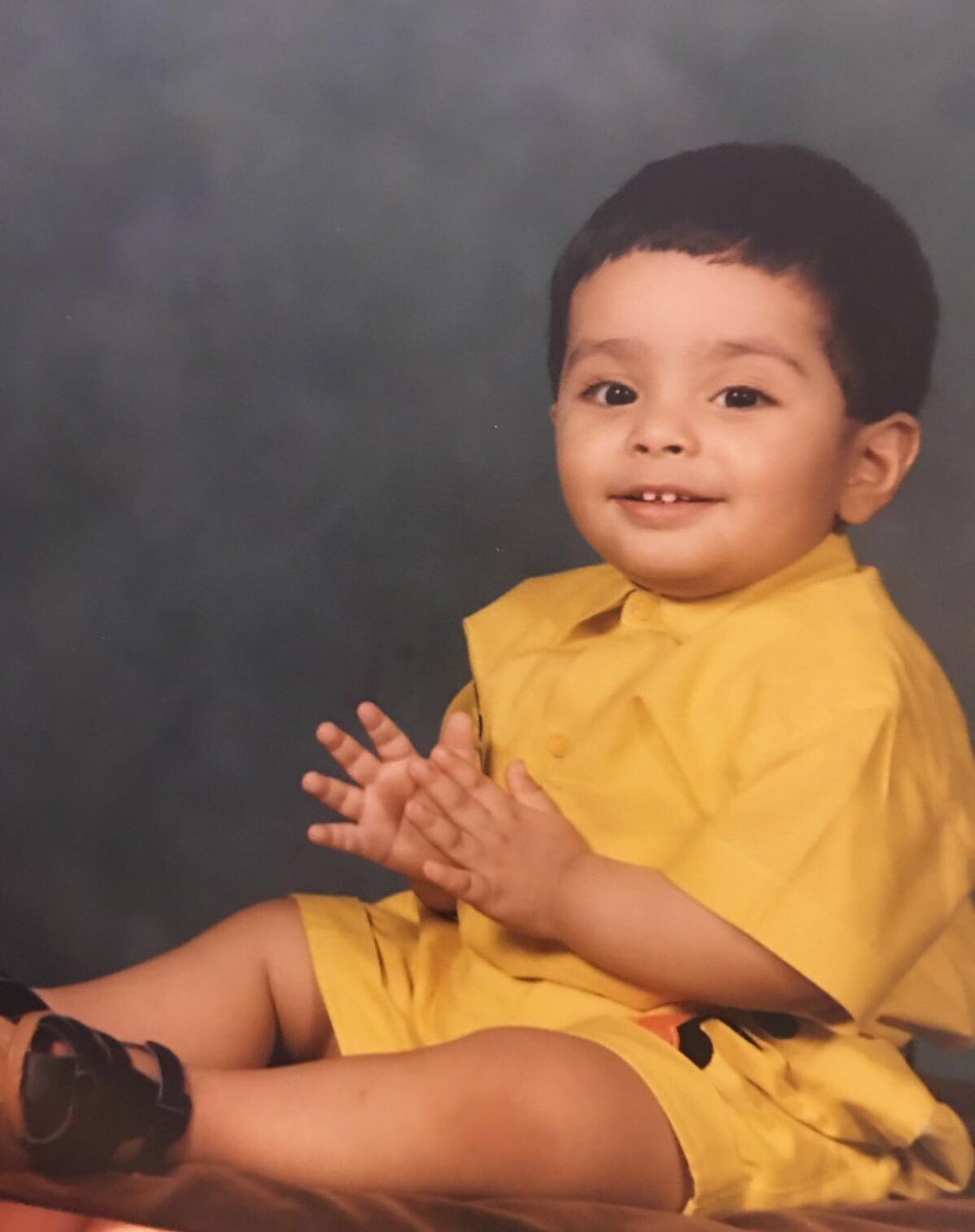 Talal_Albqemi's tweet photo. #صورتك_وانت_صغير 😂😂😂 https://t.co/s7UHrV6NCF