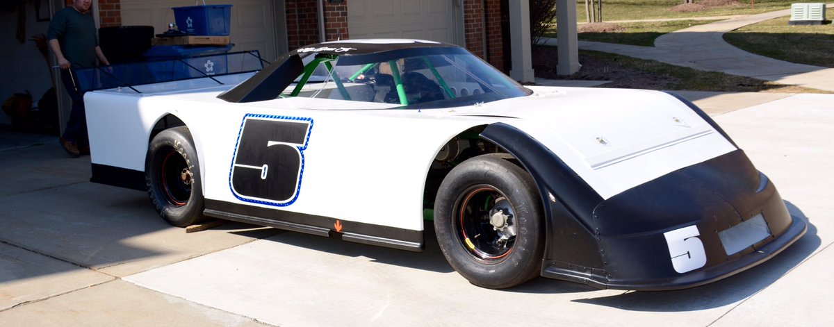 WillydeanJr's tweet photo. When you wake up Monday morning and it's the last week of the off season! #WDRacing #racecar #ford #summer #2016 https://t.co/O6IMXyfrSO