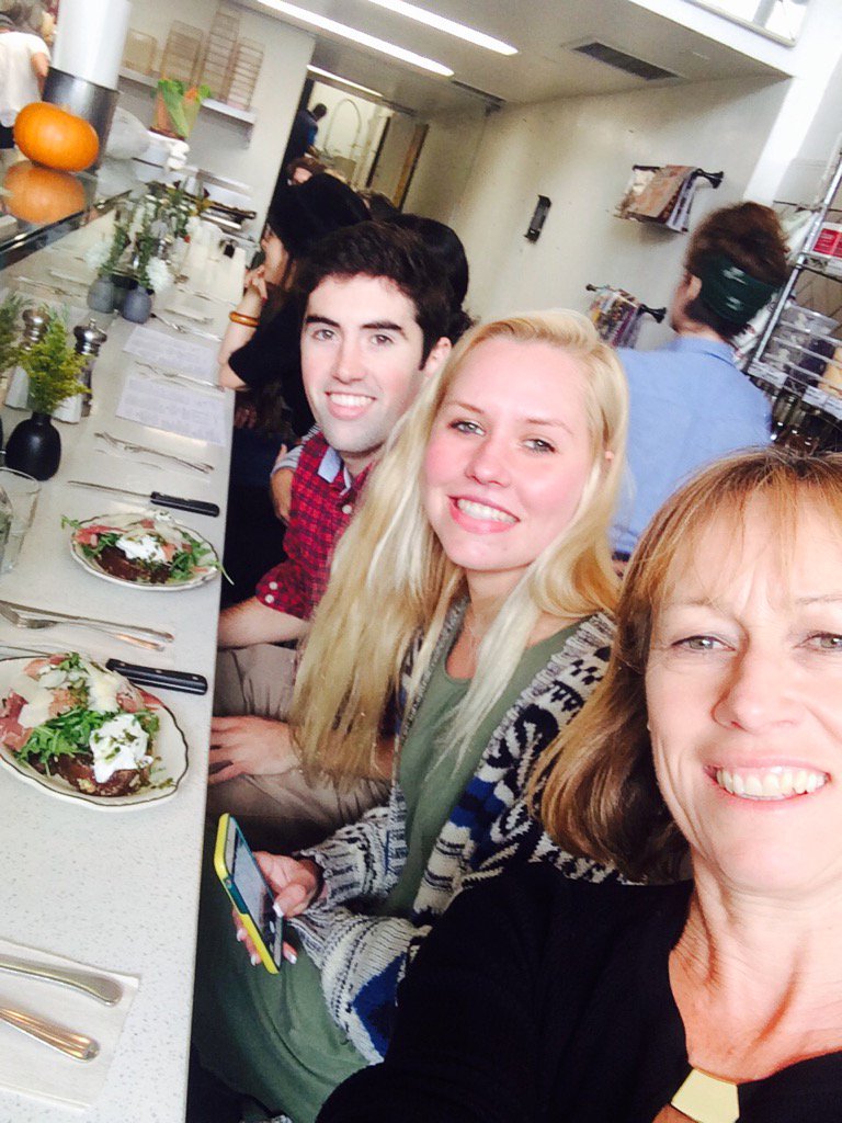 bethanknights's tweet photo. Best brunch! https://t.co/TLuz2q5Blm