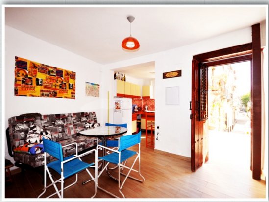Sunny bedrooms Granada city
goo.gl/QIcPW1
A une chambre privée • F, 35, Calle Huerto de San Cecilio,
