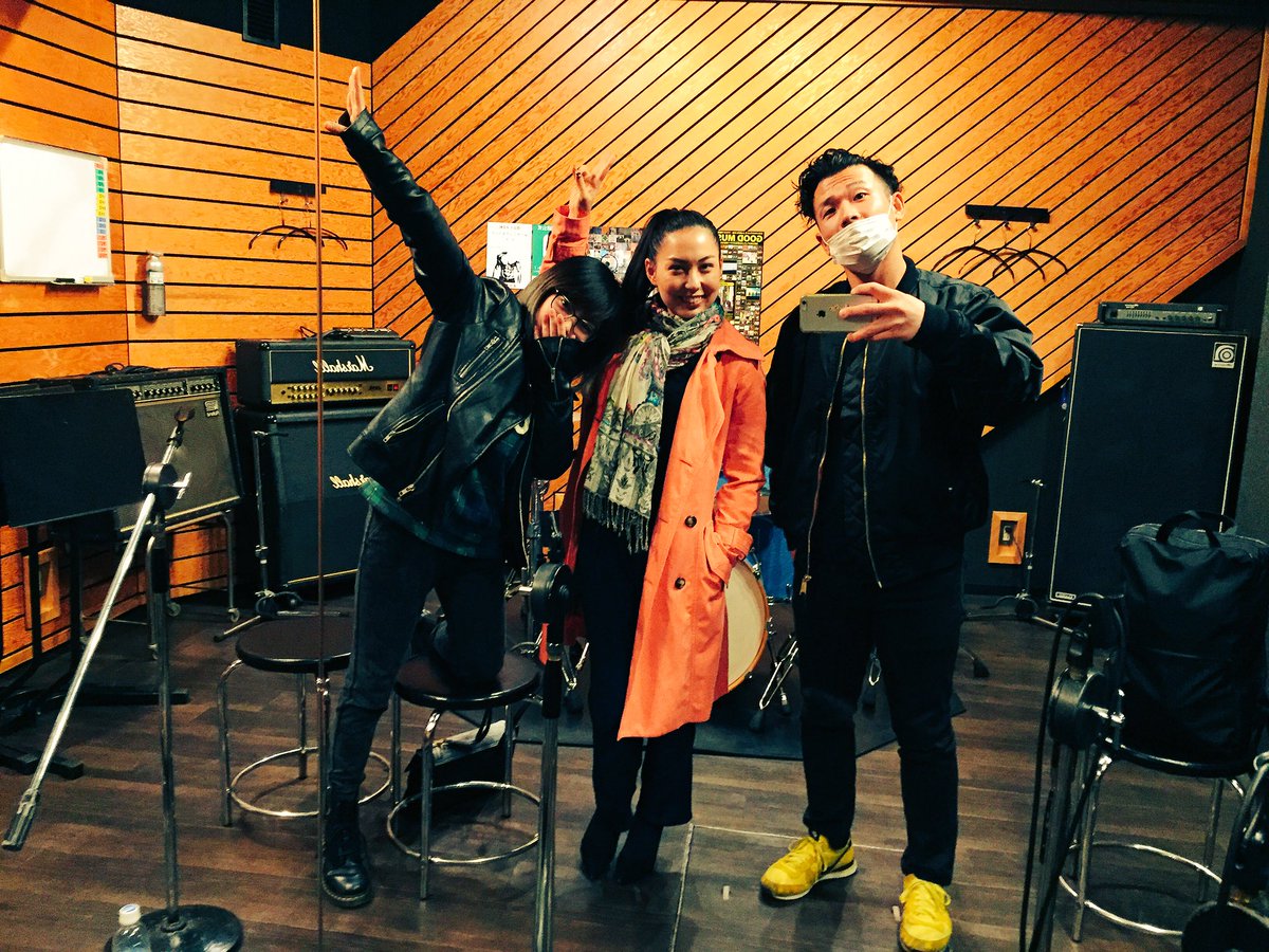 DISCO_HARDAYZ's tweet photo. 今日はDisco HARDAYZ Bandボーカルチームの練習でした!
今回も多くの名曲をお送りします！！
ご予約まだの方はこちら
チケット予約
https://t.co/WGRAc4B2gd https://t.co/tTtLr3K38k