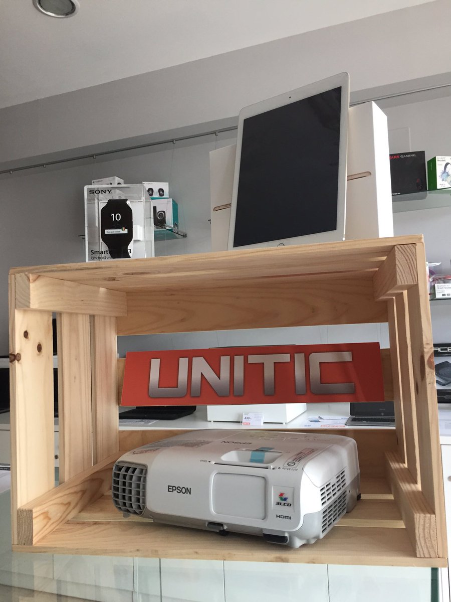 UniticInform's tweet photo. @Trenzaalmudevar ya queda poco para la final de #ARDulcesLetras . Los premios están listos. Quien ganara? Suerte!! https://t.co/bQ6DXMRDOA