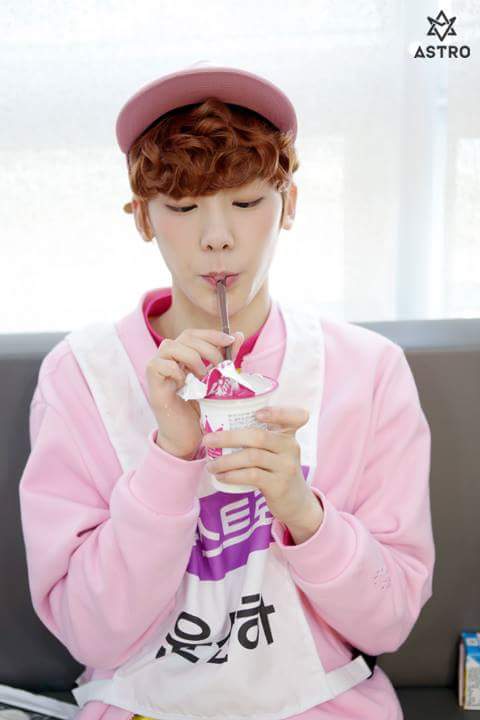 AstroObsession's tweet photo. 160328 FACEBOOK ASTRO:

Astro 1st Mini Album detrás de escena ③ https://t.co/8TLYQbdGse